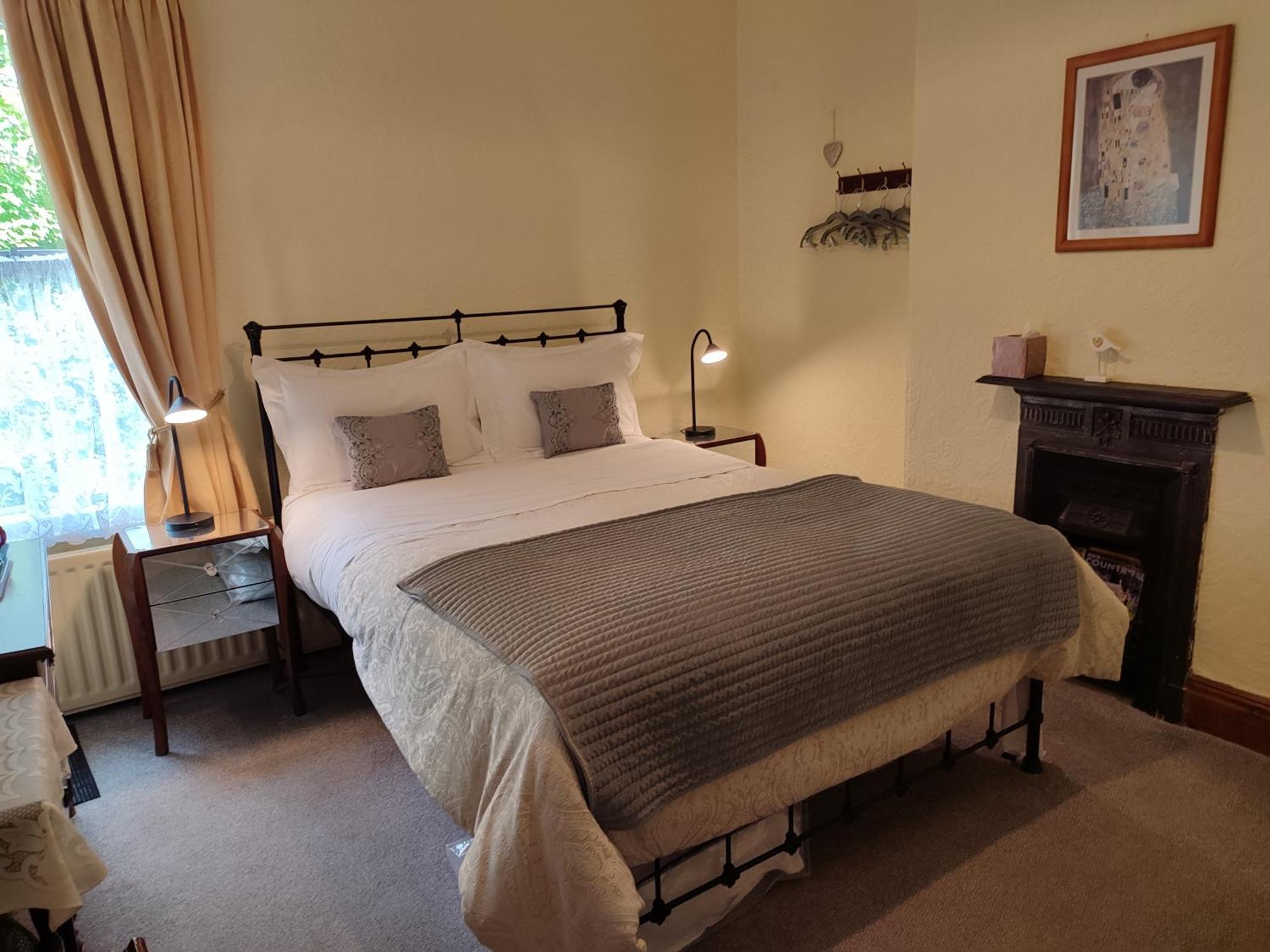 Anton Guest House Bed And Breakfast Shrewsbury Eksteriør bilde